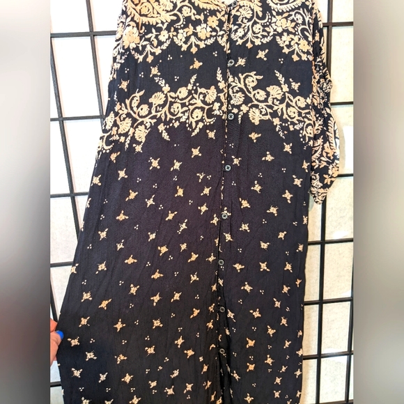 Billabong Button Front Maxi Dress - Picture 4 of 6